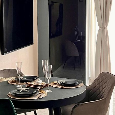 Blue Luxury Studio Mamaia Buitenkant foto
