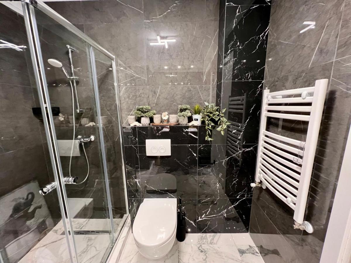 Blue Luxury Studio Mamaia Buitenkant foto