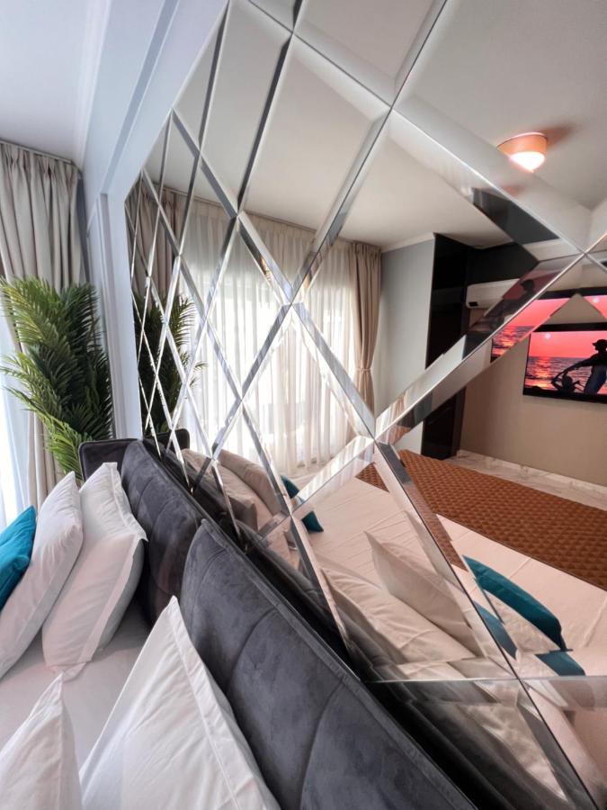 Blue Luxury Studio Mamaia Buitenkant foto